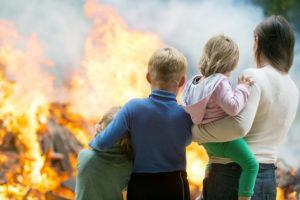 Mom-and-Kids-outside-at-fire